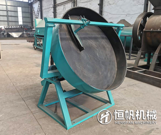 價格上下幅度大,到底有機肥造粒機多少錢一臺(圖1) 圓盤造粒機
