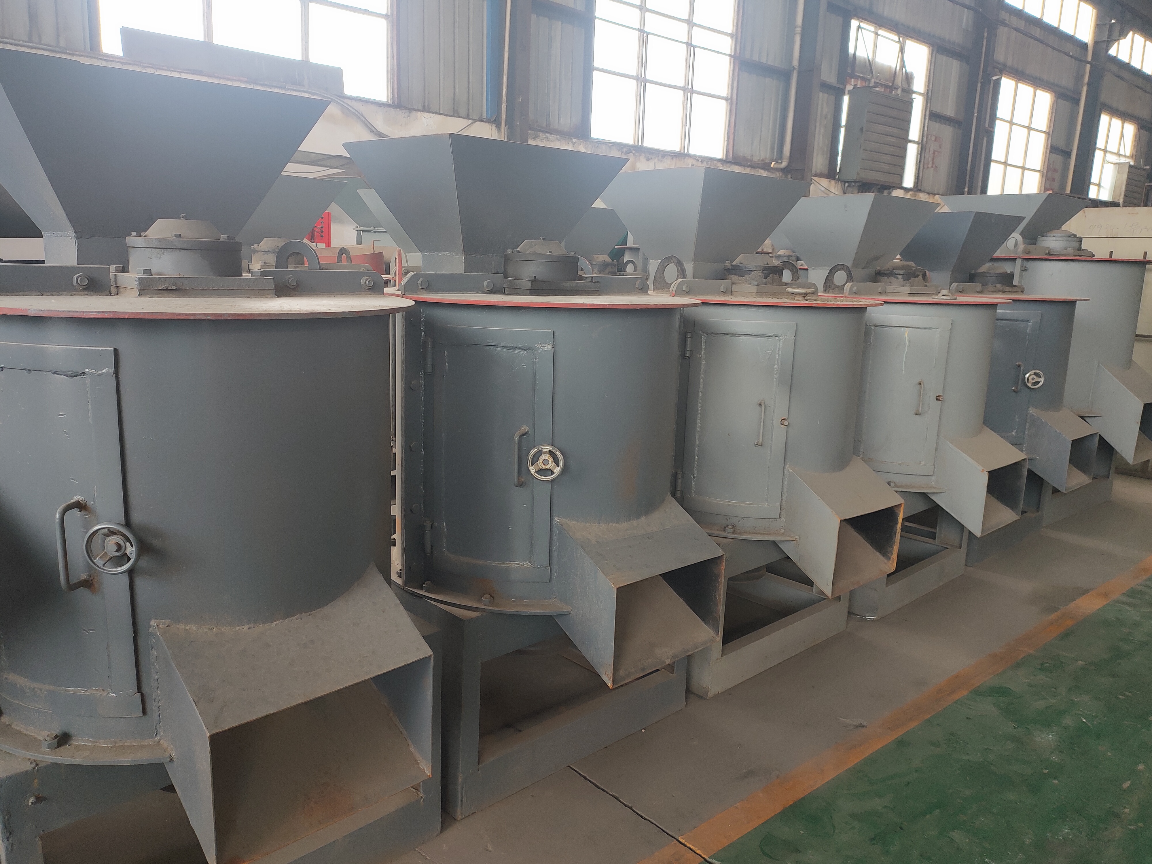 小型有機肥生產線的優勢是什么?(圖1) 小型有機肥生產線的優勢是什么?(圖1)